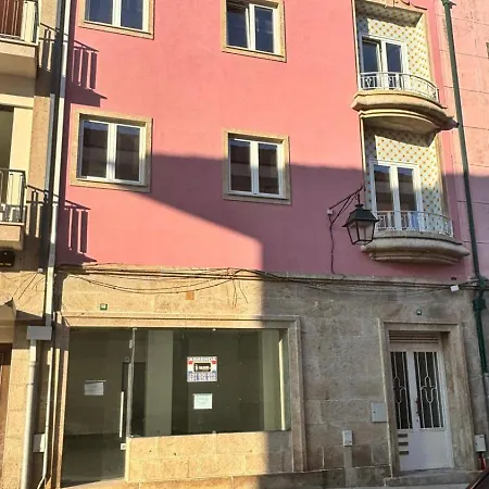 Pink House アパート